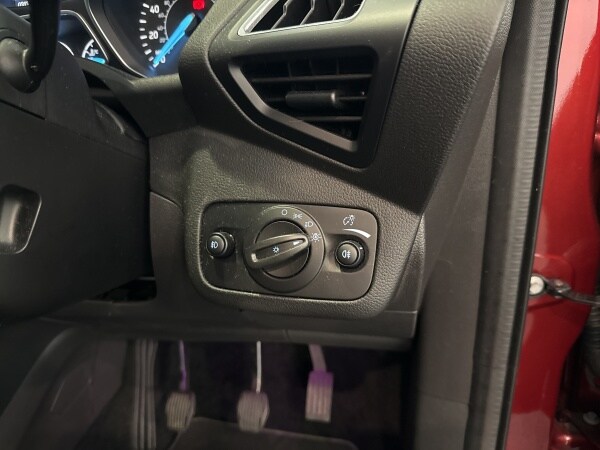 Used Ford Kuga 2017 for sale - 77962979: Photo 22