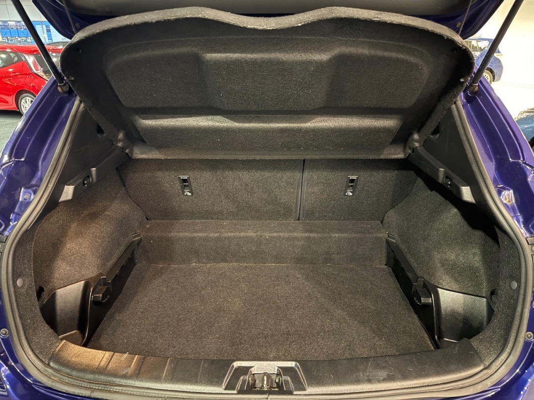 Used Nissan Qashqai 2014 for sale - 76892648: Photo 30