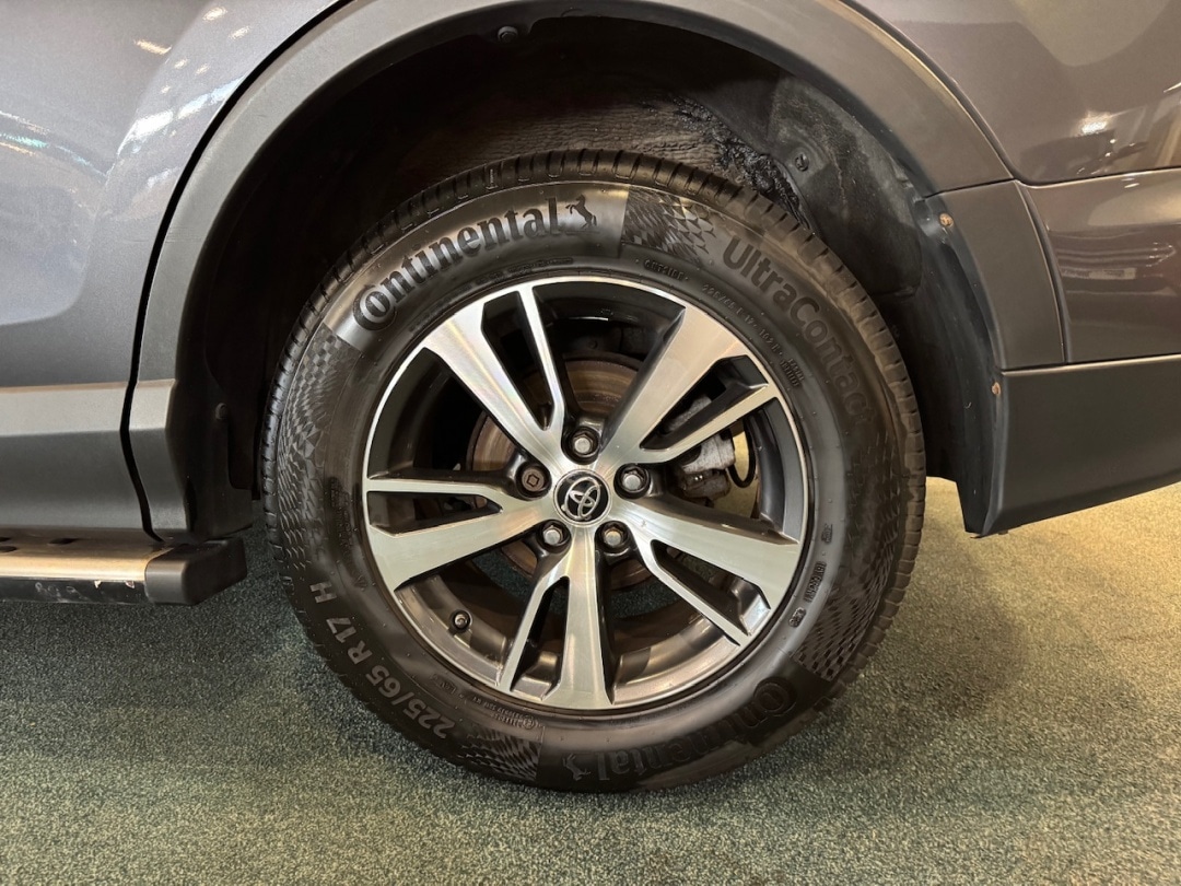 Used Toyota RAV4 2016 for sale - 76392088: Photo 10