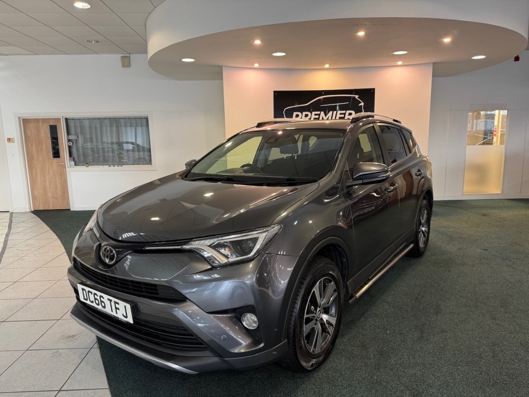 Used Toyota RAV4 2016 for sale - 76392088: Photo 2