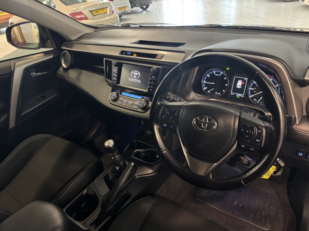 Used Toyota RAV4 2016 for sale - 76392088: Photo 21