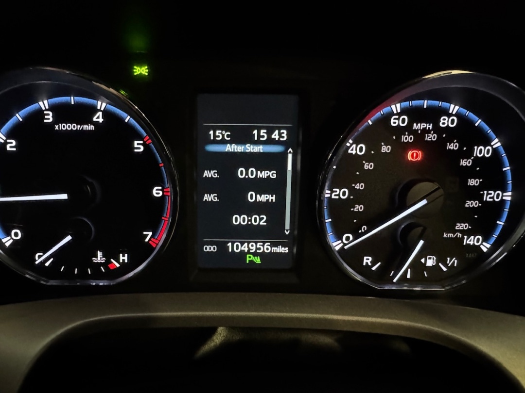 Used Toyota RAV4 2016 for sale - 76392088: Photo 32