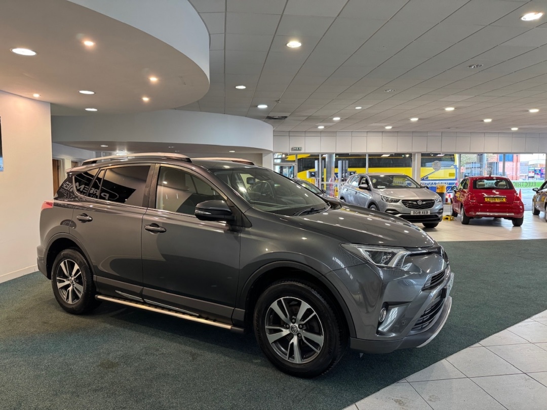 Used Toyota RAV4 2016 for sale - 76392088: Photo 6