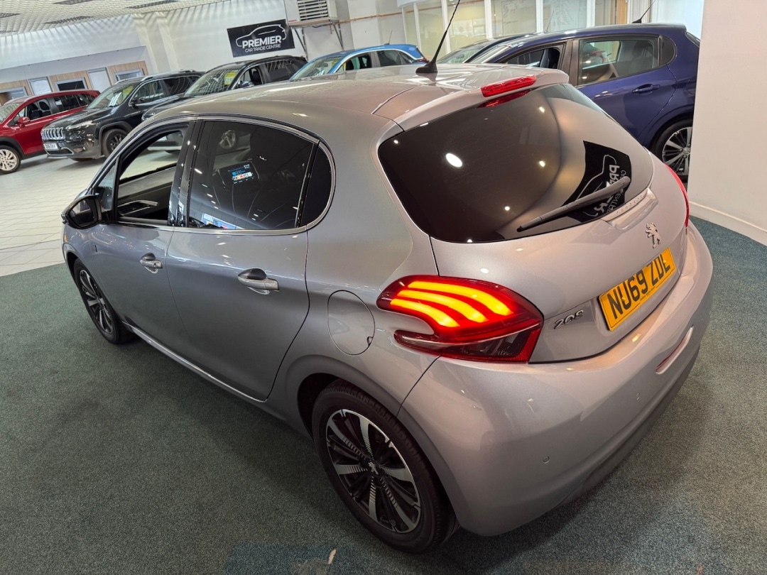 Used Peugeot 208 2019 for sale - 77905633: Photo 4