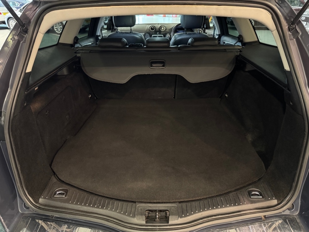 Used Ford Mondeo 2010 for sale - 76791645: Photo 30