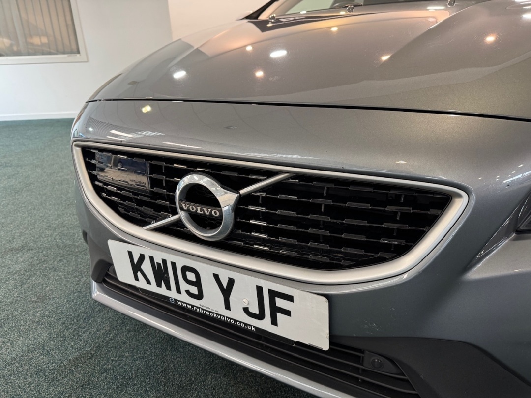 Used Volvo V40 2019 for sale - 78134037: Photo 17
