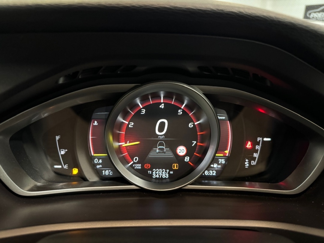 Used Volvo V40 2019 for sale - 78134037: Photo 25