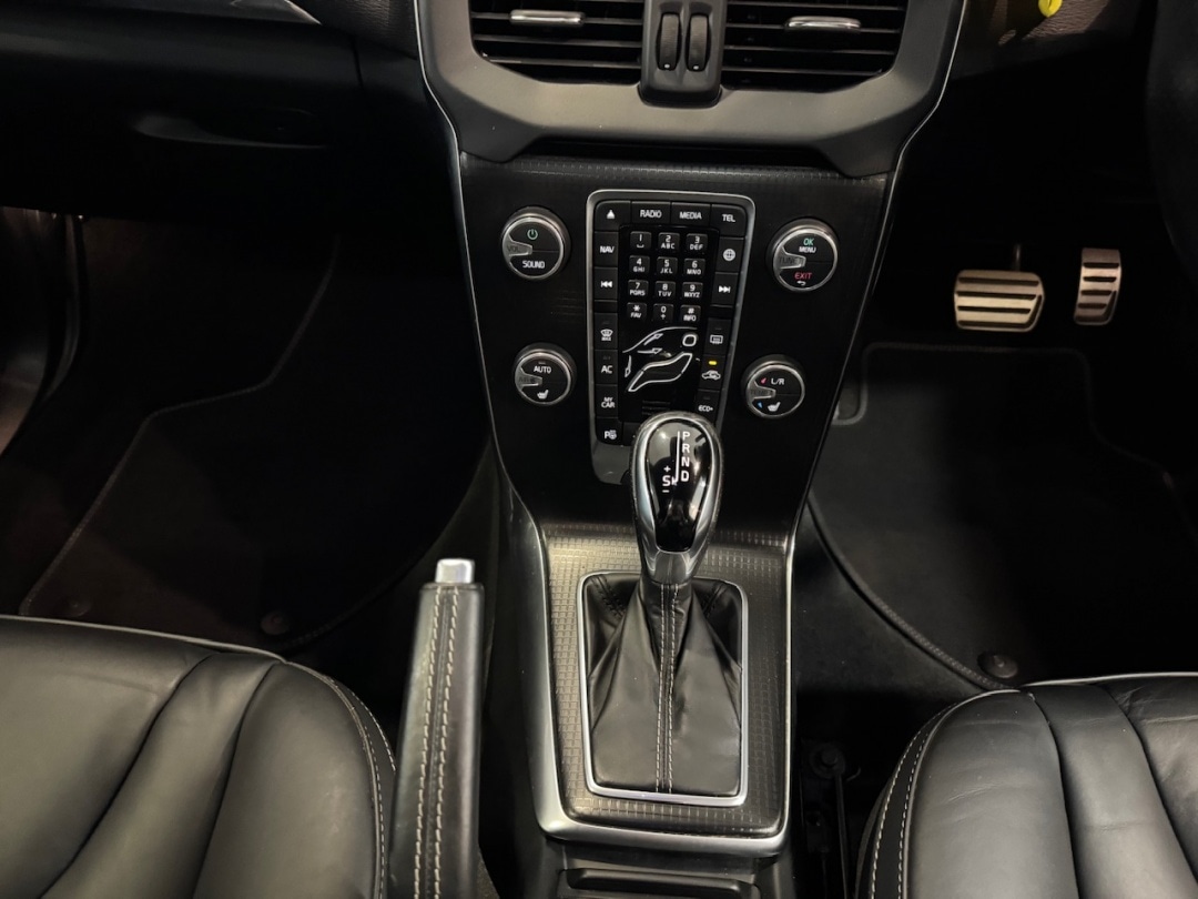 Used Volvo V40 2019 for sale - 78134037: Photo 37