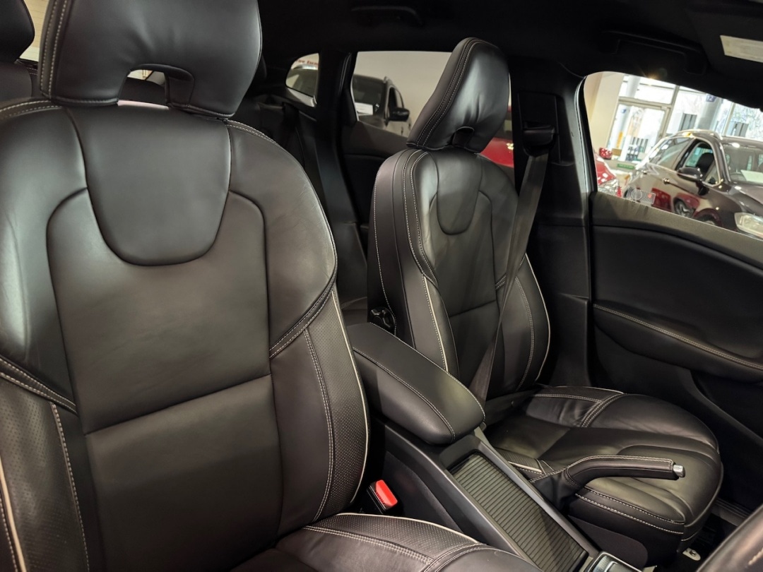 Used Volvo V40 2019 for sale - 78134037: Photo 40