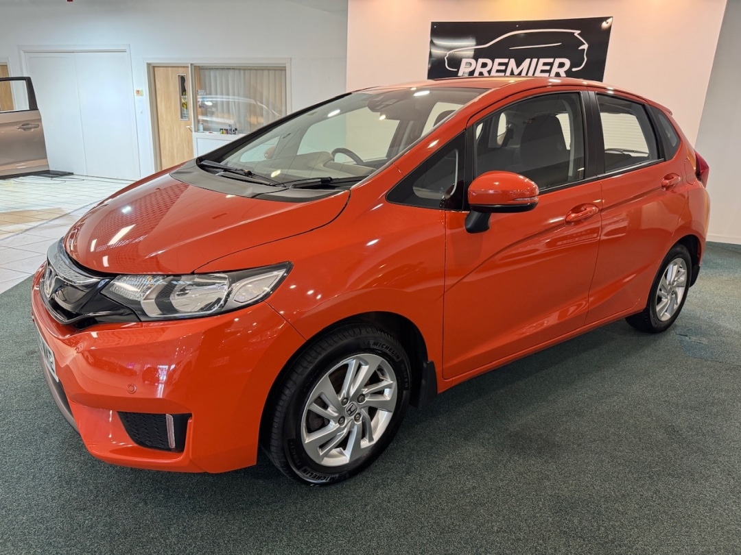 Used Honda Jazz 2015 for sale - 77200670: Photo 2