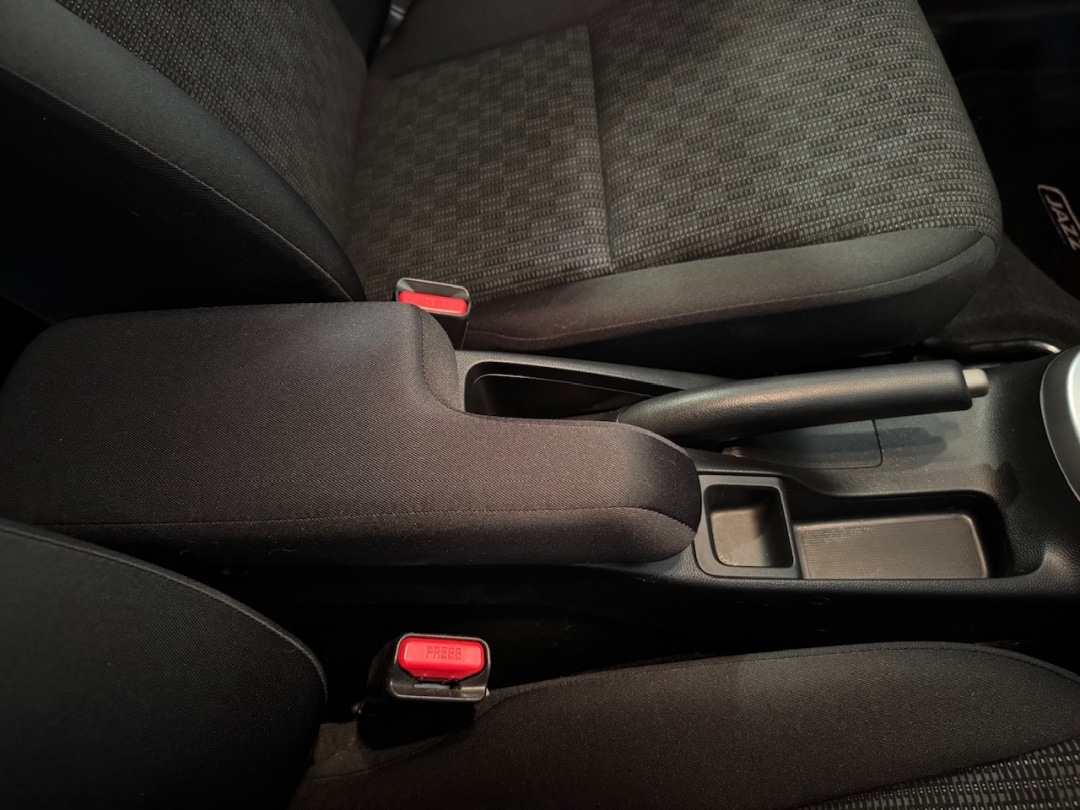 Used Honda Jazz 2015 for sale - 77200670: Photo 28