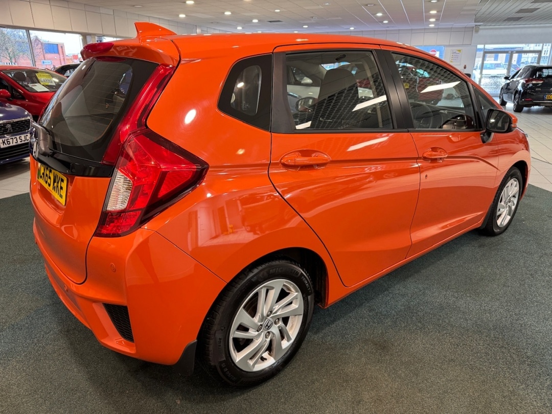 Used Honda Jazz 2015 for sale - 77200670: Photo 6