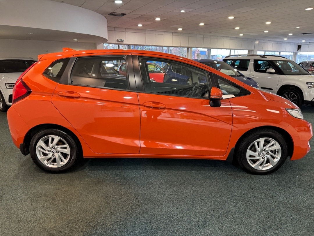 Used Honda Jazz 2015 for sale - 77200670: Photo 7