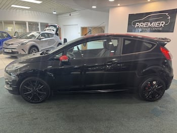Used Ford Fiesta 2016 for sale - 79615788: Photo