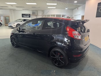 Used Ford Fiesta 2016 for sale - 79615788: Photo