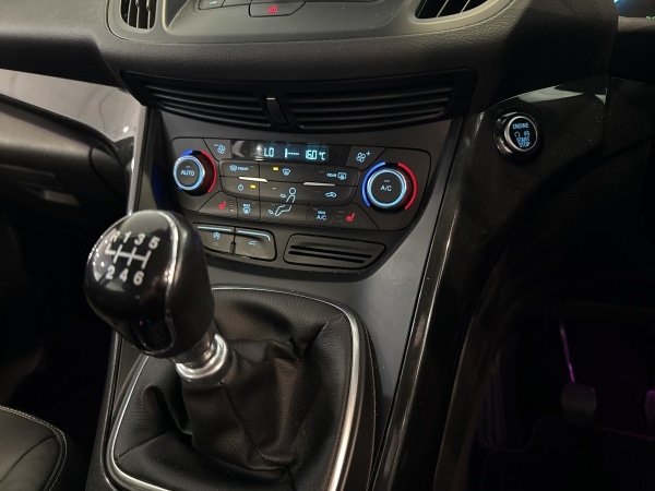 Used Ford Kuga 2017 for sale - 76791644: Photo 21