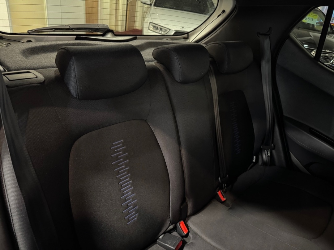 Used Hyundai i10 2018 for sale - 77301587: Photo 30