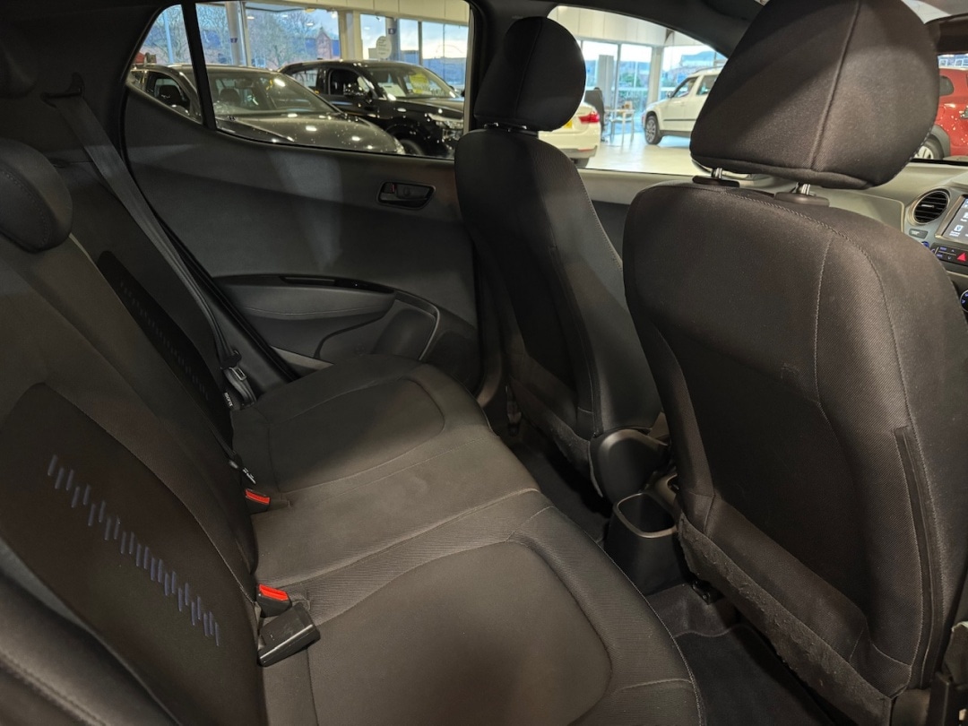 Used Hyundai i10 2018 for sale - 77301587: Photo 33