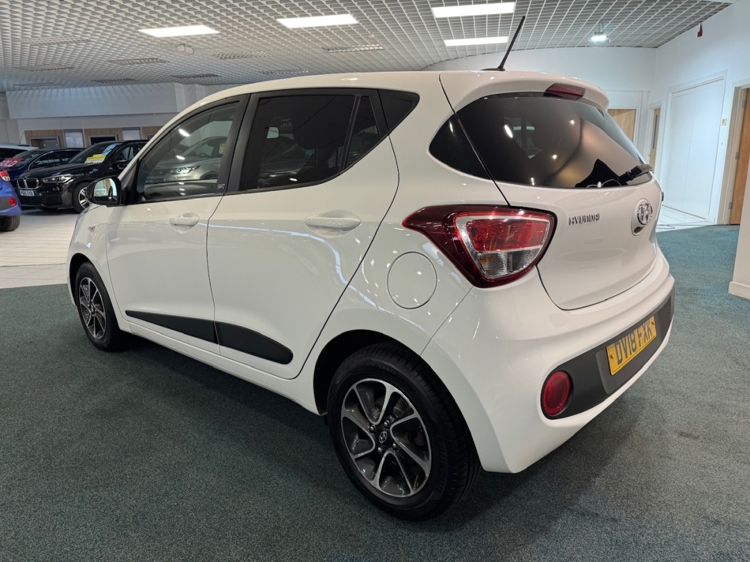 Used Hyundai i10 2018 for sale - 77301587: Photo 4