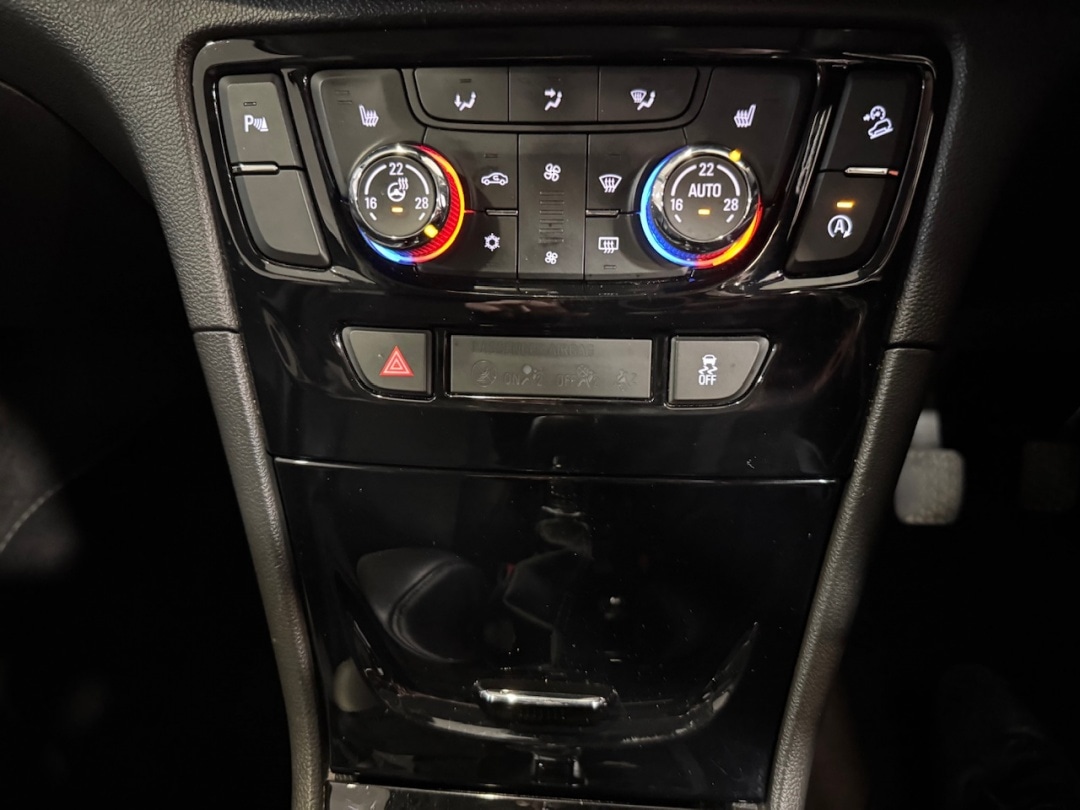 Used Vauxhall Mokka X 2017 for sale - 77236012: Photo 22