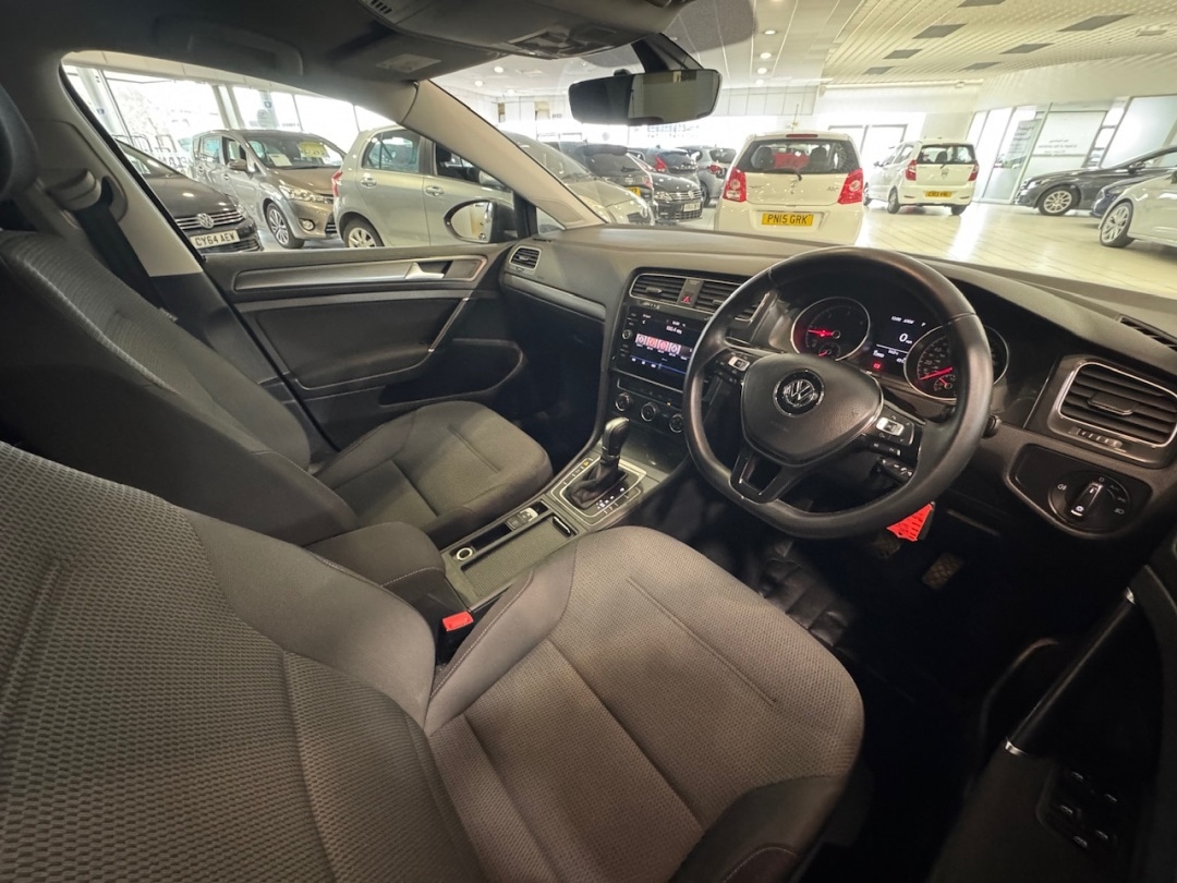 Used Volkswagen Golf 2018 for sale - 78043729: Photo 26