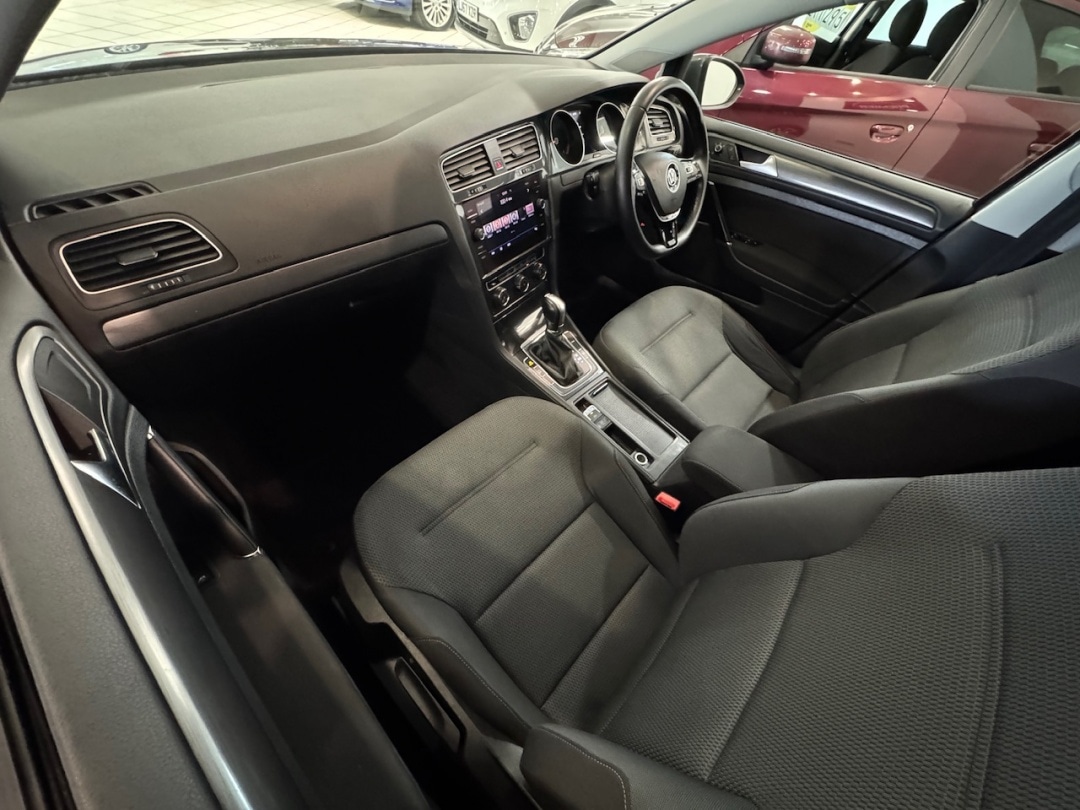 Used Volkswagen Golf 2018 for sale - 78043729: Photo 28