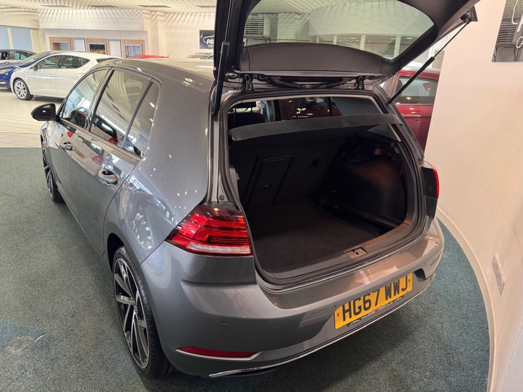 Used Volkswagen Golf 2018 for sale - 78043729: Photo 6