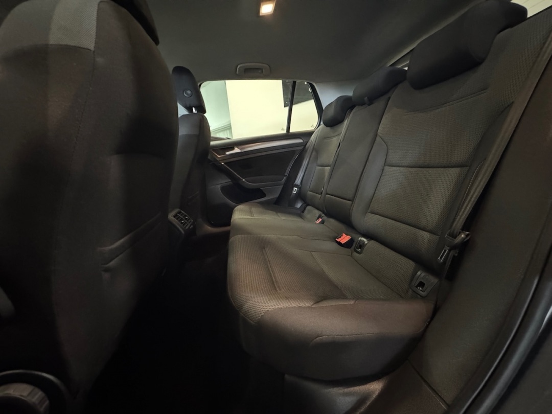 Used Volkswagen Golf 2018 for sale - 78043729: Photo 9