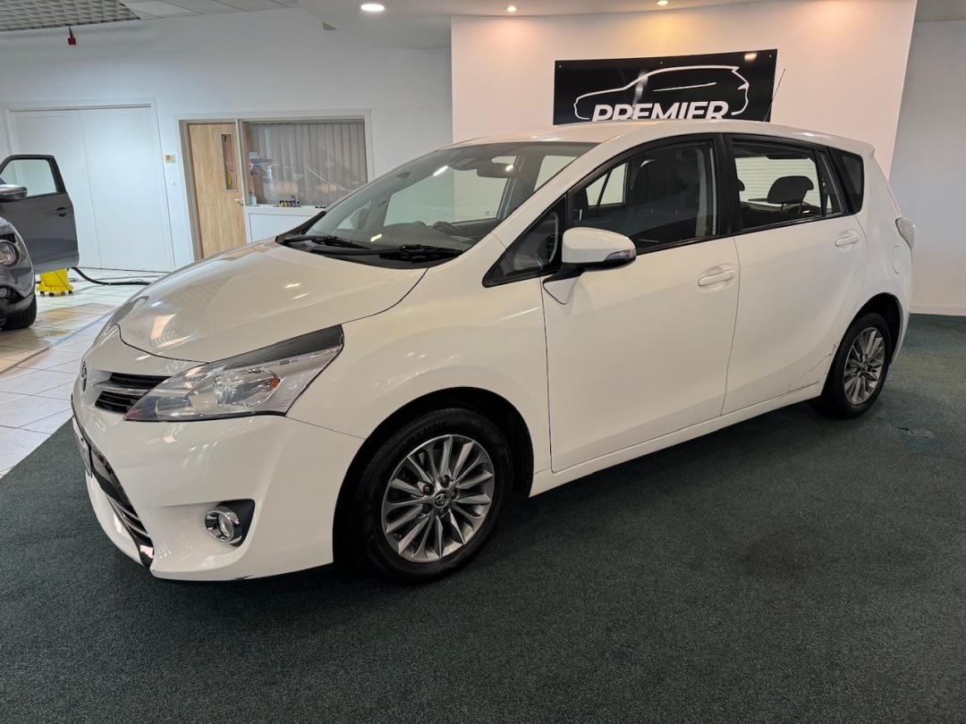 Used Toyota Verso for sale - 77023774: Photo 2