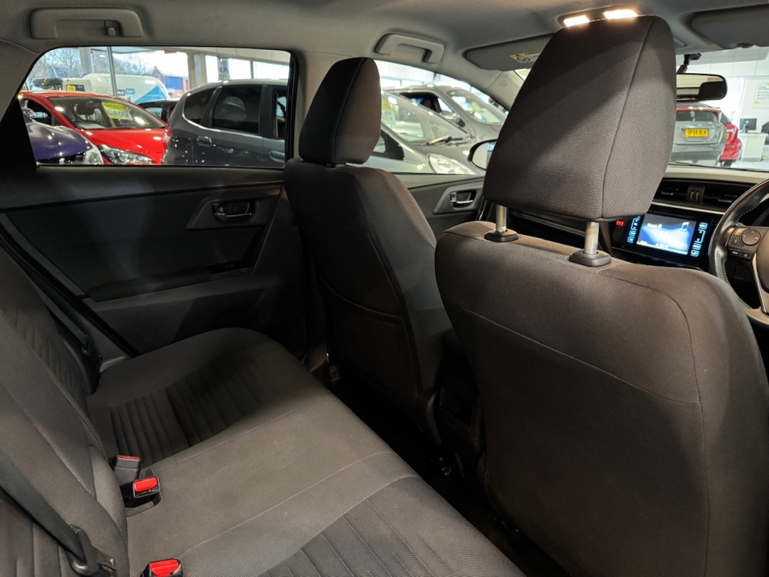 Used Toyota Auris 2016 for sale - 77236011: Photo 27