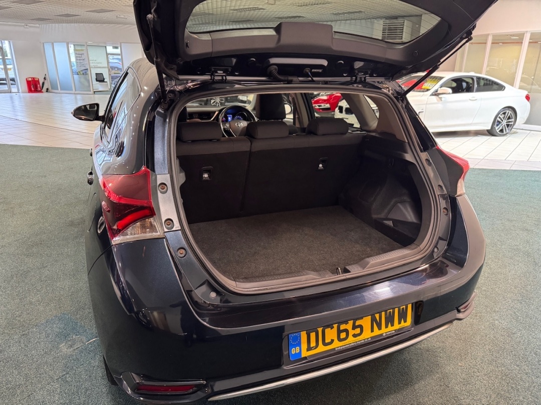 Used Toyota Auris 2016 for sale - 77236011: Photo 29