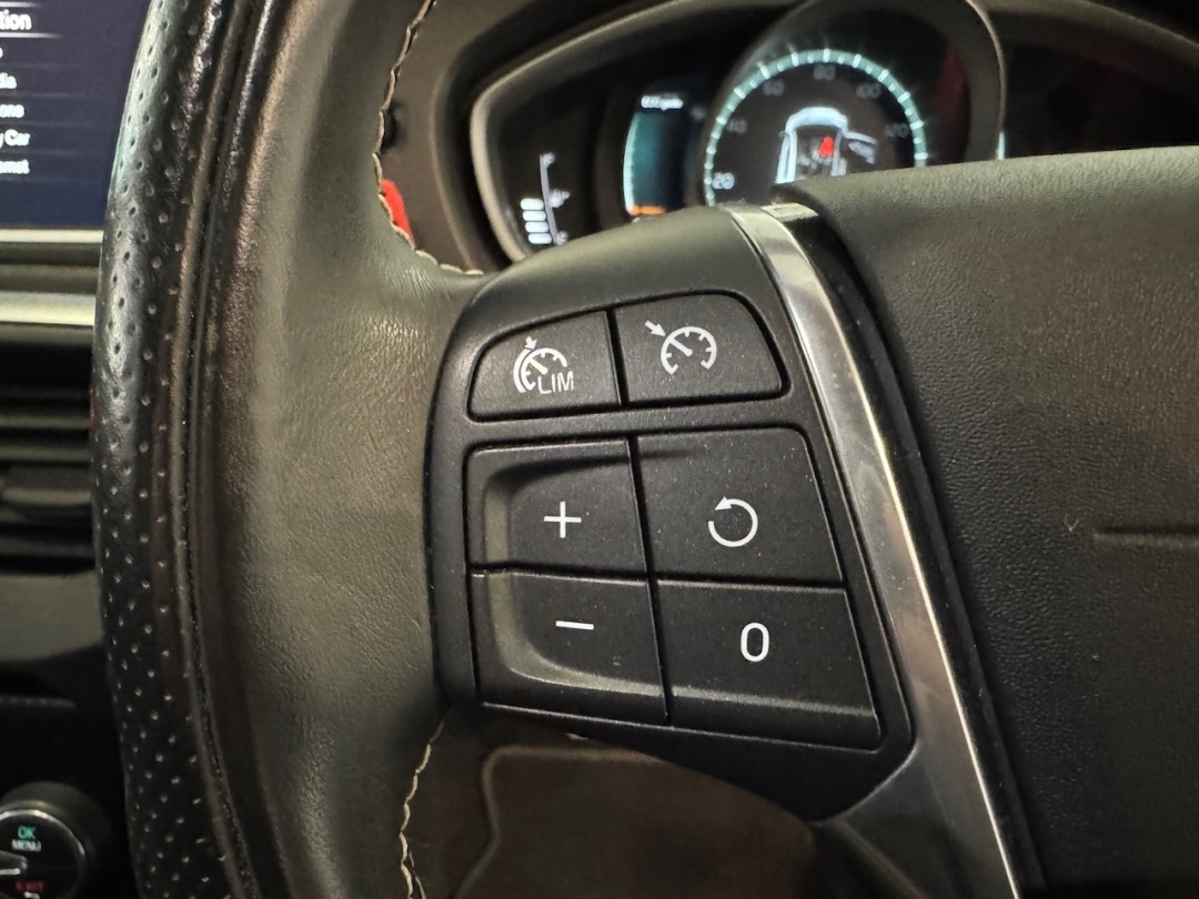 Used Volvo V40 2017 for sale - 75957301: Photo 26