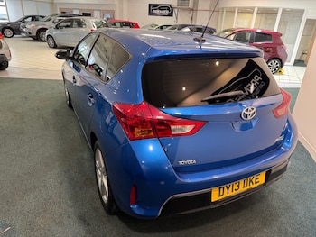 Used Toyota Auris 2013 for sale - 79357830: Photo