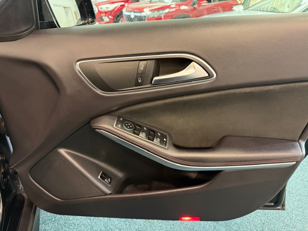 Used Mercedes-Benz GLA 2019 for sale - 76290875: Photo 32