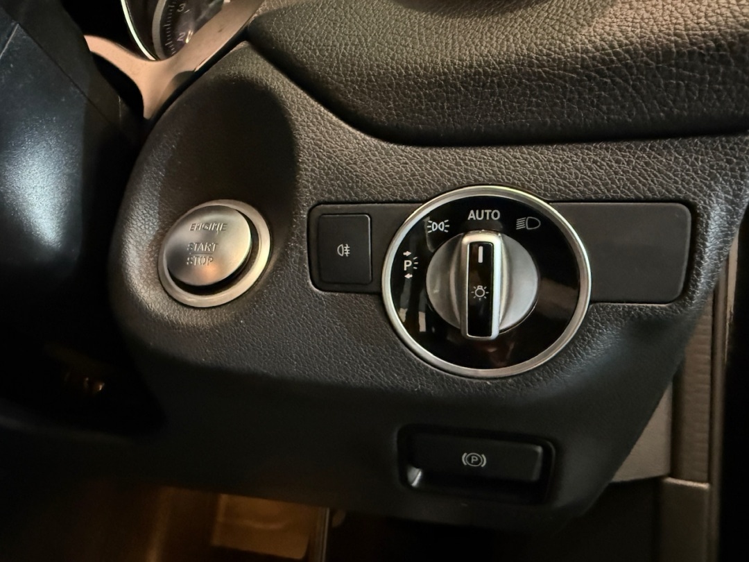 Used Mercedes-Benz GLA 2019 for sale - 76290875: Photo 33