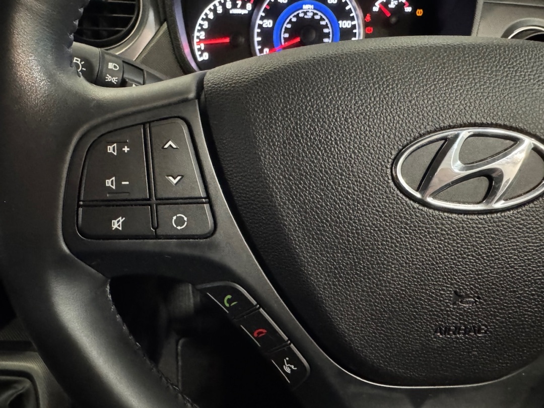 Used Hyundai i10 2020 for sale - 77171508: Photo 25