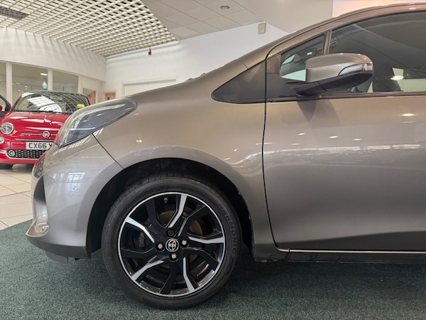 Used Toyota Yaris 2016 for sale - 76332824: Photo 10