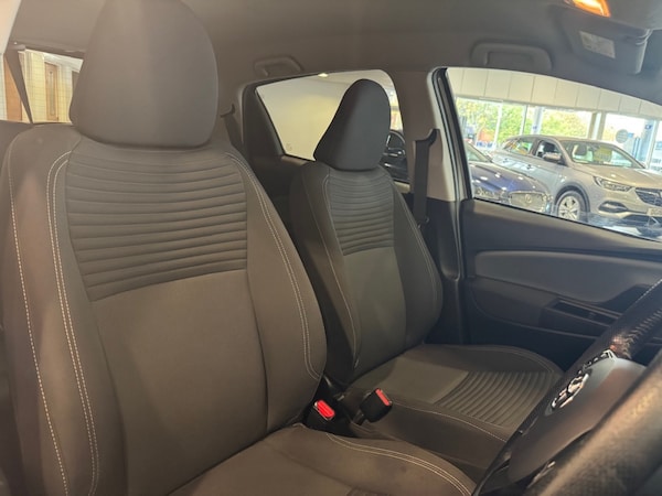 Used Toyota Yaris 2016 for sale - 76332824: Photo 18