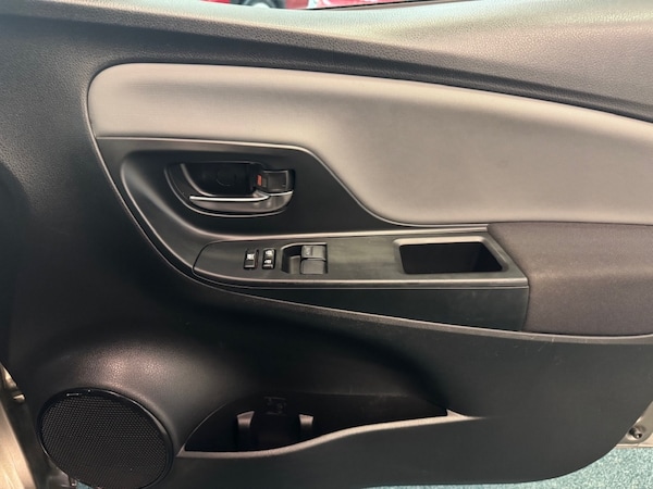 Used Toyota Yaris 2016 for sale - 76332824: Photo 29
