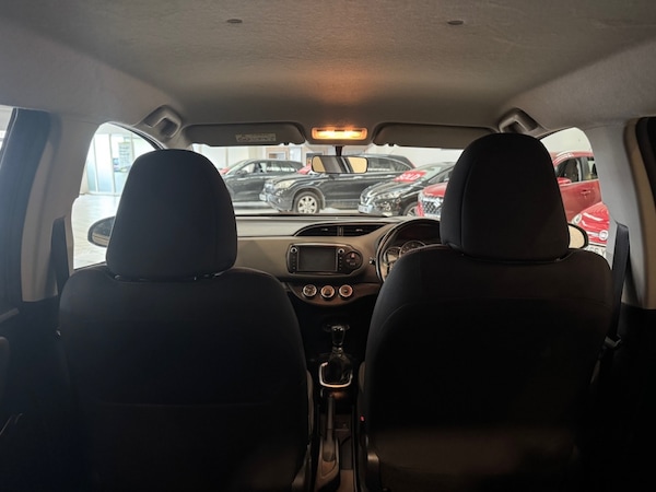 Used Toyota Yaris 2016 for sale - 76332824: Photo 32