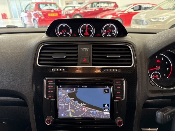 Used Volkswagen Scirocco 2017 for sale - 76097307: Photo 11