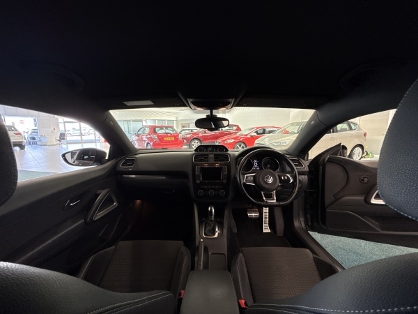 Used Volkswagen Scirocco 2017 for sale - 76097307: Photo 13