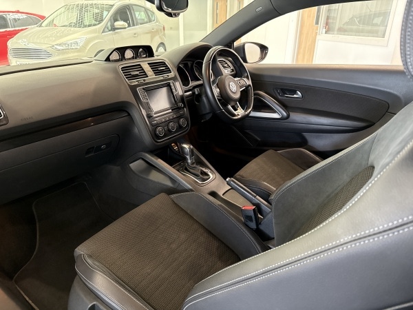 Used Volkswagen Scirocco 2017 for sale - 76097307: Photo 14