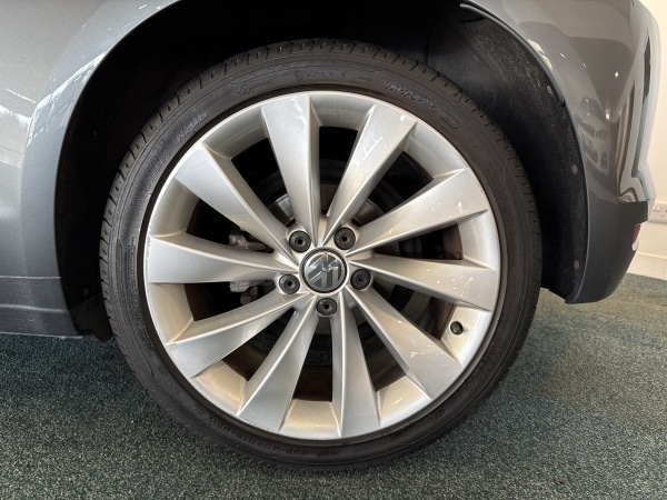 Used Volkswagen Scirocco 2017 for sale - 76097307: Photo 25