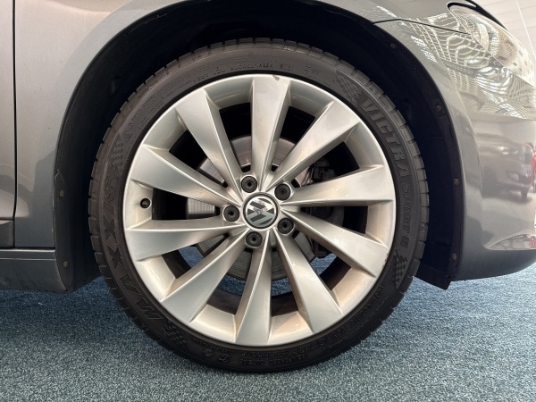 Used Volkswagen Scirocco 2017 for sale - 76097307: Photo 27