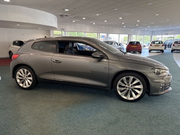 Used Volkswagen Scirocco 2017 for sale - 76097307: Photo 6