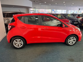 Used Hyundai i10 2019 for sale - 78556524: Photo