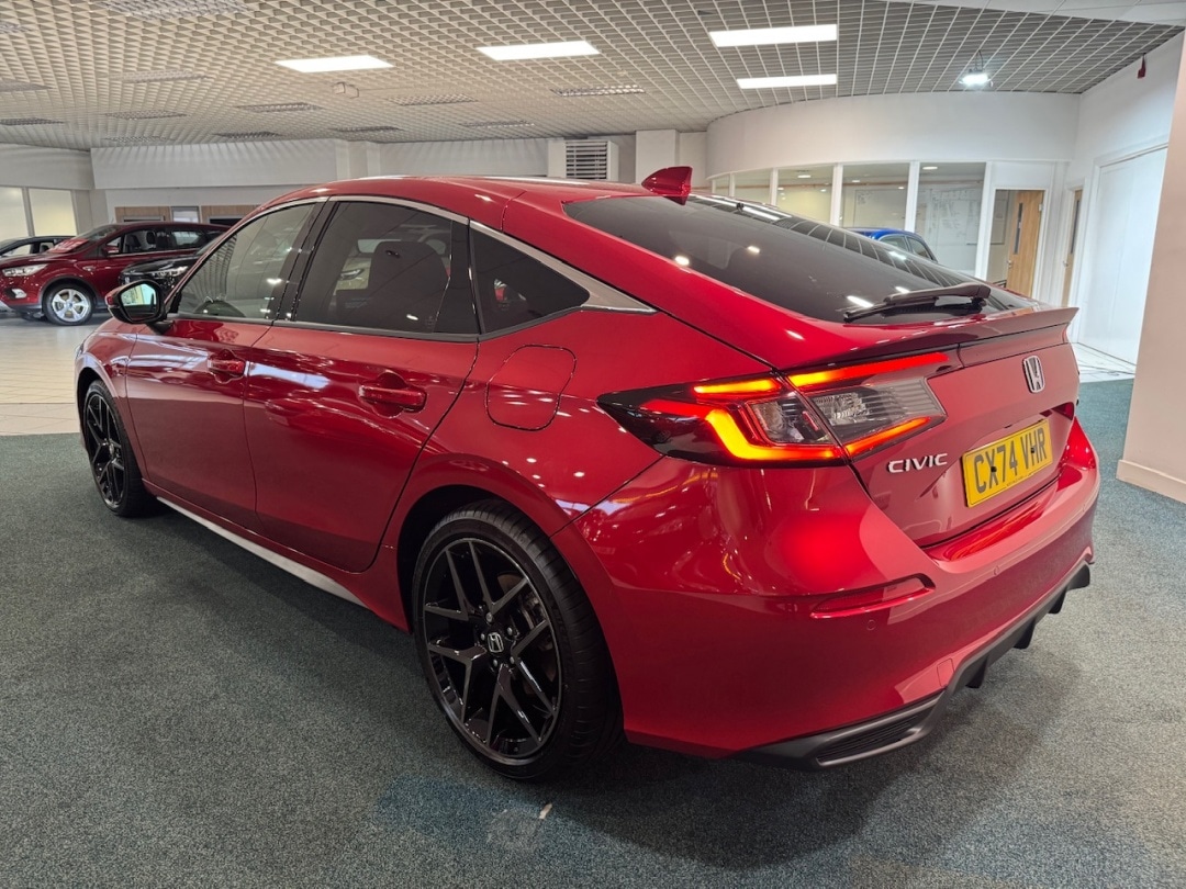 Used Honda Civic 2024 for sale - 76972859: Photo 4