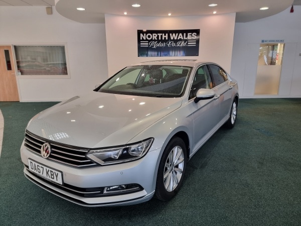 Used Volkswagen Passat 2017 for sale - 76097306: Photo 1