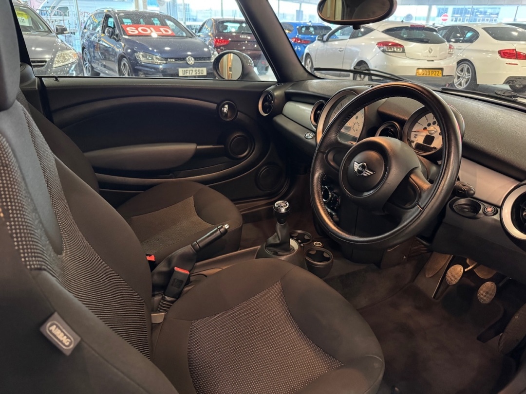 Used MINI Convertible 2012 for sale - 76791635: Photo 16